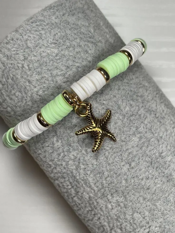 green and white summer clay bead bracelet 💚🤍