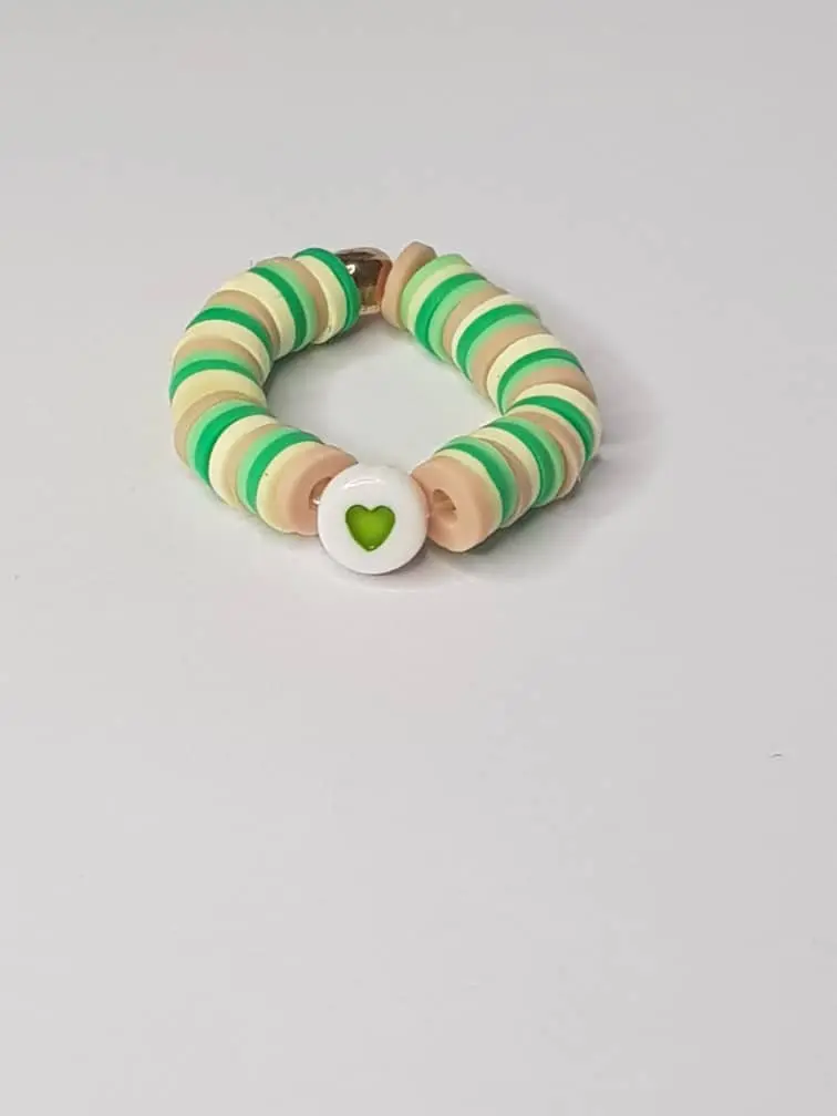 green clay bead ring 💚
