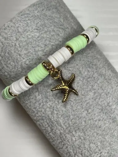 green and white summer clay bead bracelet 💚🤍