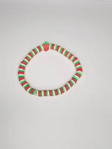 strawberry clay bead bracelet 🍓